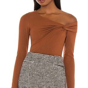 ASTR the Label Maricopa Off Shoulder bodysuit in caramel, size M. Never worn!